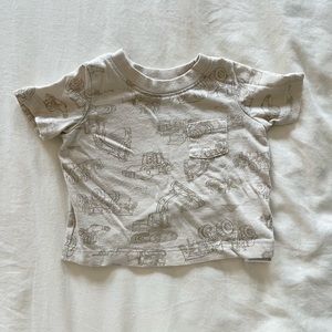 Like New - Baby Gap Cotton Pocket Tee